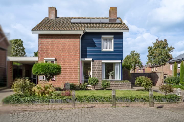 Photo 5 of Gouverneur Houbenstraat 40