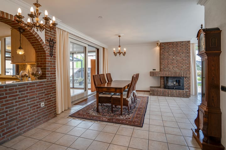 Foto 10 van Gouverneur Houbenstraat 40