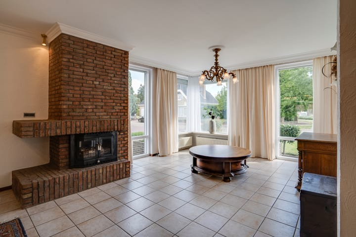 Foto 12 van Gouverneur Houbenstraat 40