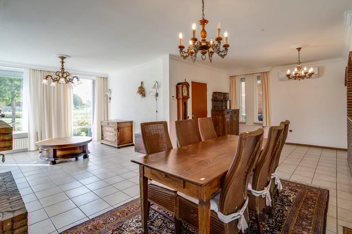 Foto 14 van Gouverneur Houbenstraat 40