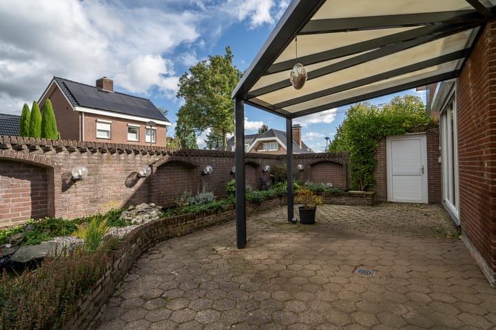 Foto 34 van Gouverneur Houbenstraat 40