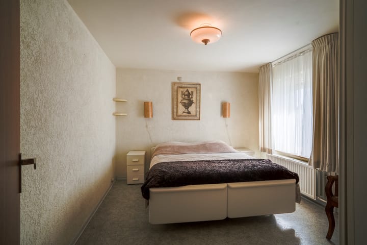 Foto 45 van Gouverneur Houbenstraat 40