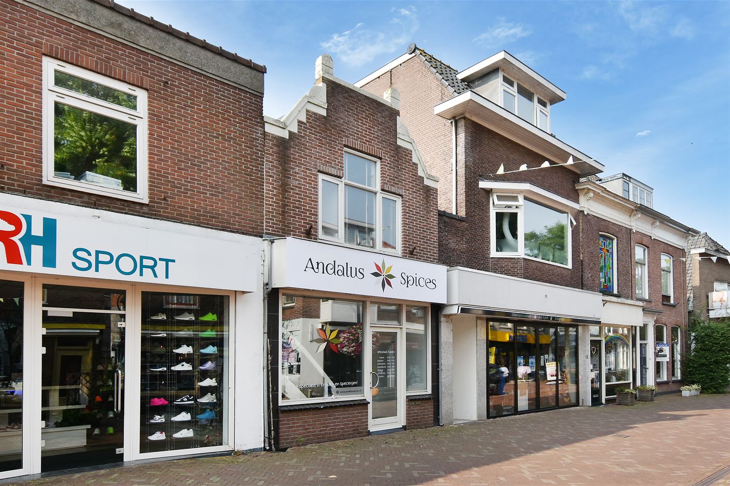 Bekijk foto 3 van Kerkstraat 12