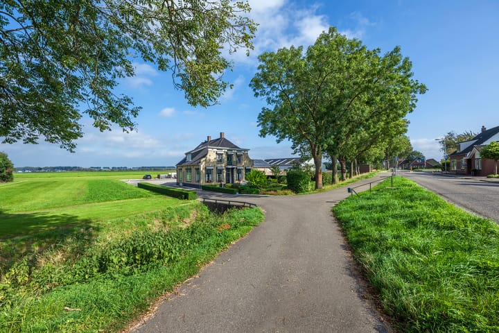 Photo 2 of Dorpsstraat 2