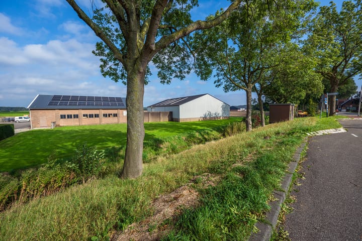 Photo 4 of Dorpsstraat 2