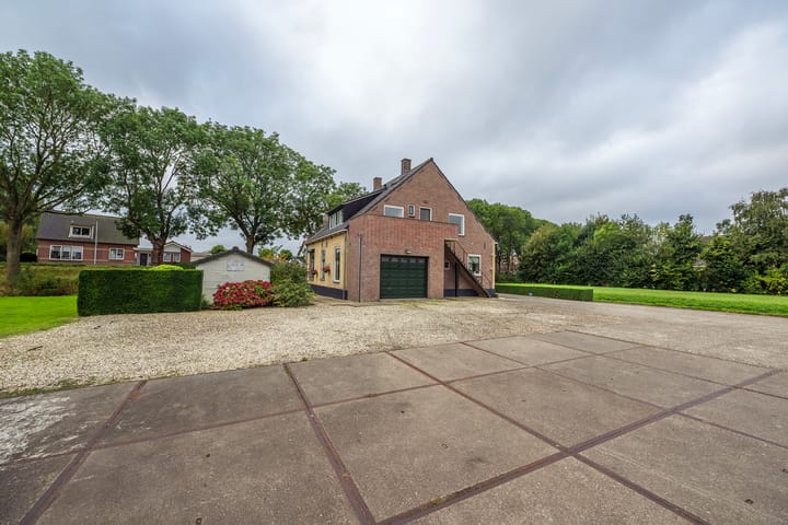 Photo 12 of Dorpsstraat 2