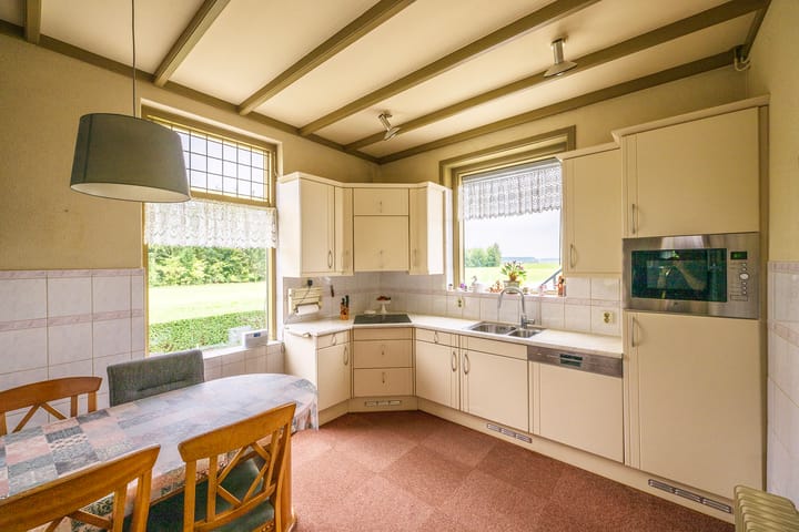 Photo 20 of Dorpsstraat 2