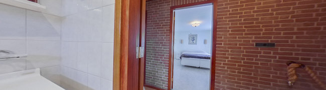 View 360° photo of Badkamer of Gouverneur Houbenstraat 40