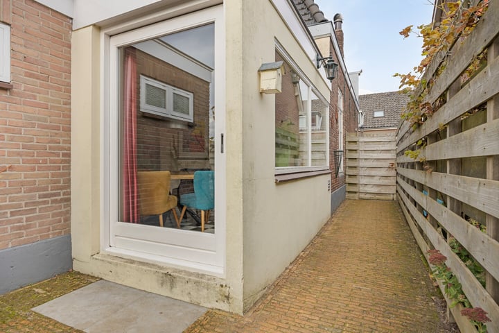 View photo 40 of Bijdorpstraat 59