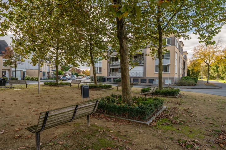 Foto 2 van Emile Zolaplein 4