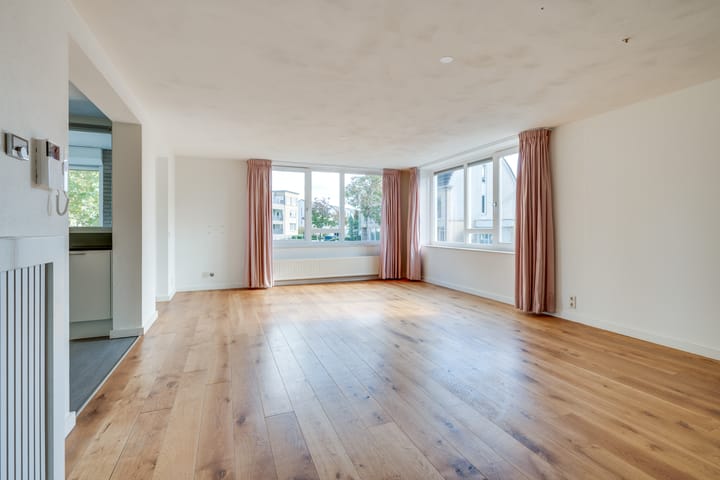 Foto 3 van Emile Zolaplein 4