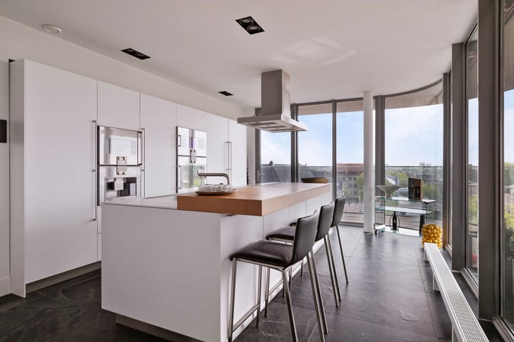 Photo 2 of Nieuweweg 1-F