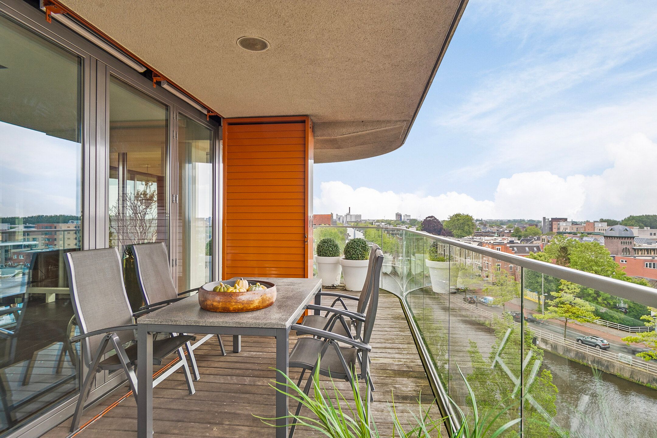 Photo 21 of Nieuweweg 1-F