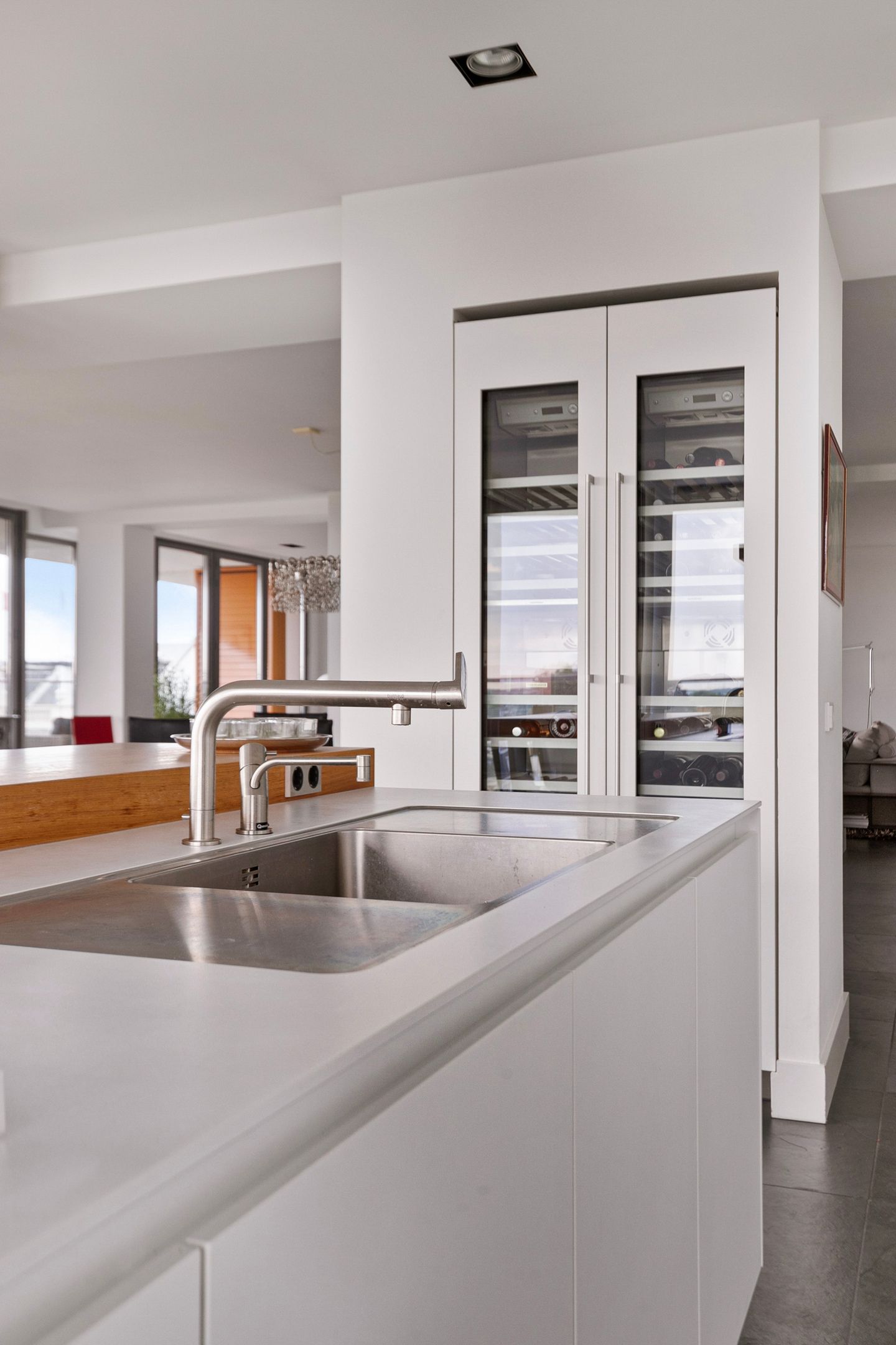 Photo 29 of Nieuweweg 1-F