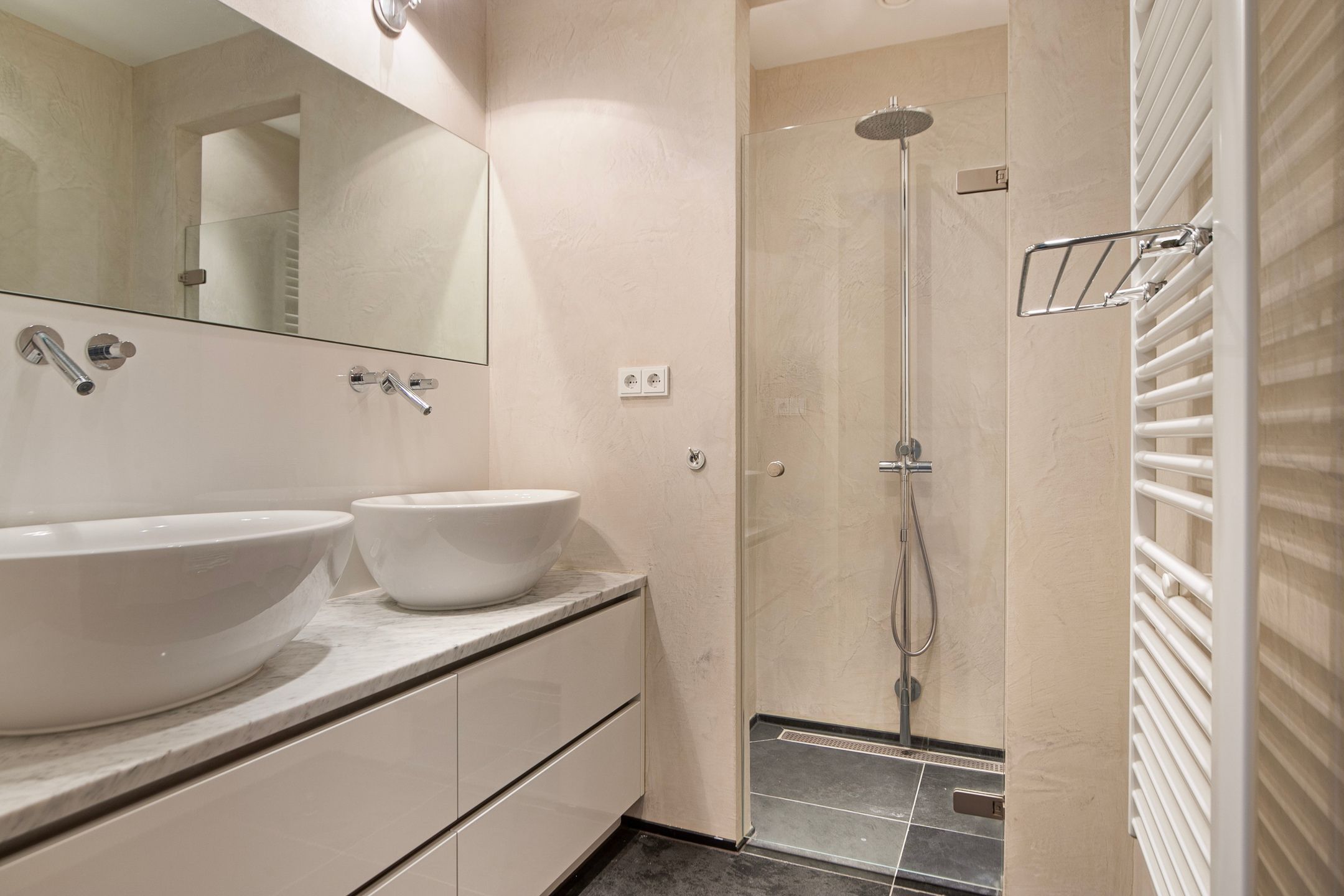 Photo 42 of Nieuweweg 1-F