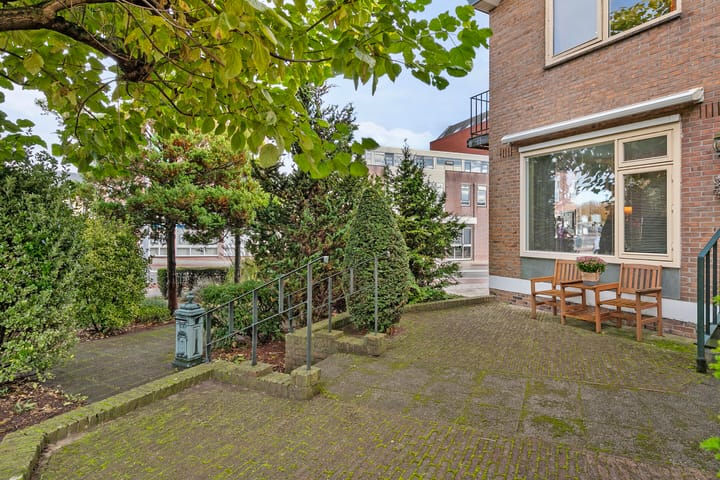 Foto 8 van Westsingel 14