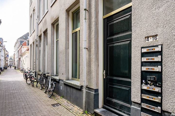 Bekijk foto 3 van Sint Jacobstraat 28