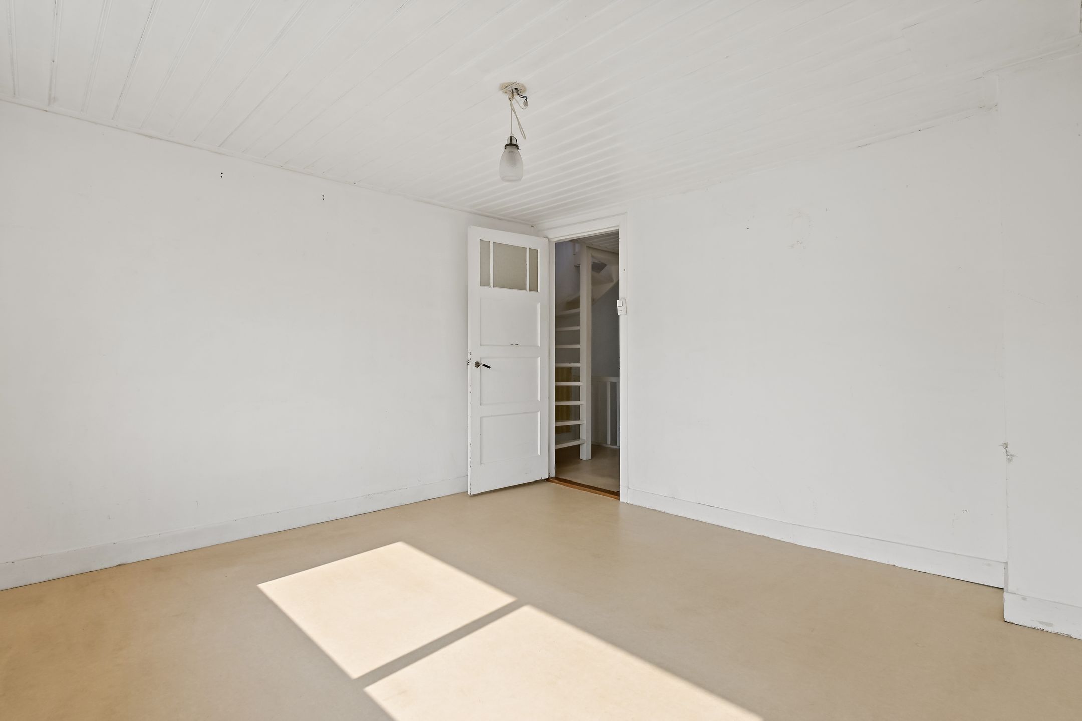 Foto 24 van Bijdorpstraat 28