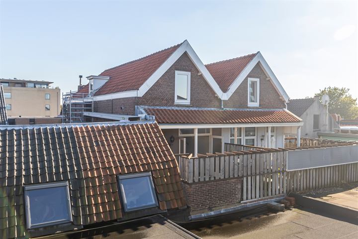 Bekijk foto 24 van Prins Hendrikstraat 18