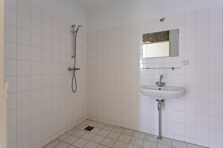 Photo 11 of Wolbrantskerkweg 74-E