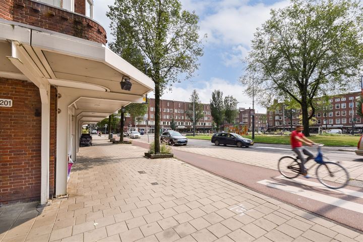 View photo 24 of Haarlemmermeerstraat 146-1