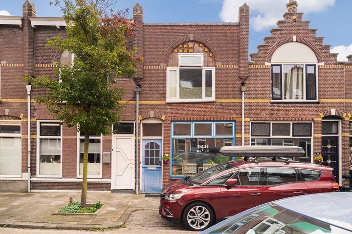 Bekijk foto 1 van Graaf van Bloisstraat 16