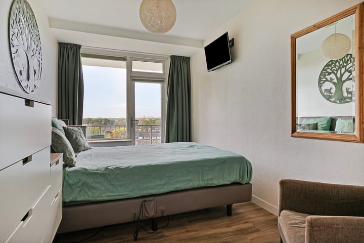 Foto 18 van Leyweg 128-A