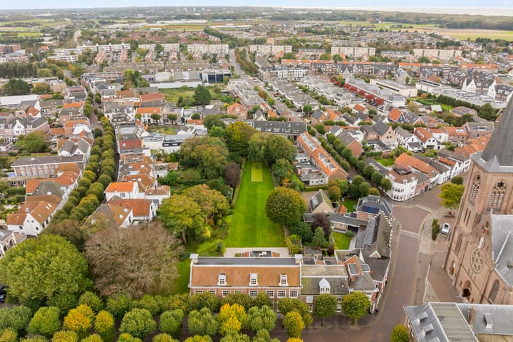 Foto 5 van Lindenplein 1