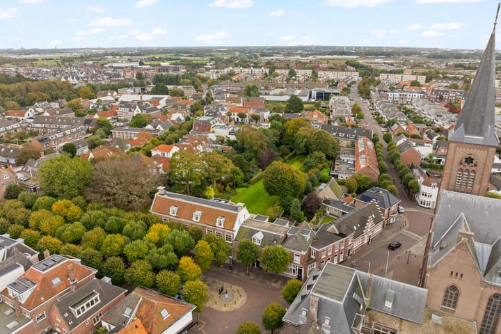 Foto 9 van Lindenplein 1