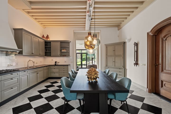 Foto 15 van Lindenplein 1