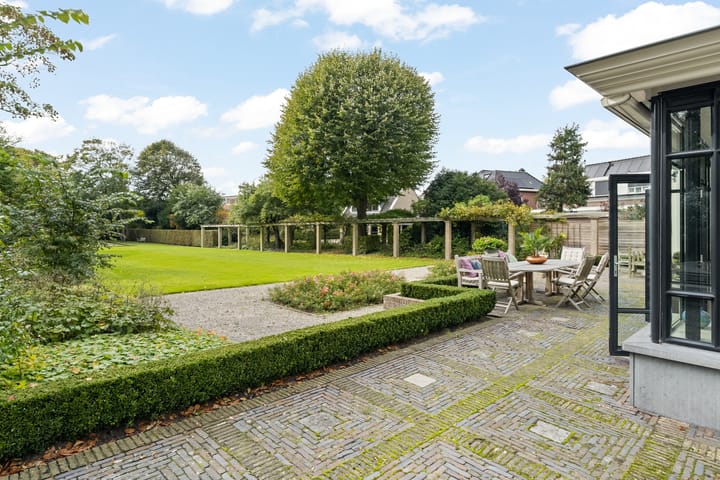 Foto 20 van Lindenplein 1