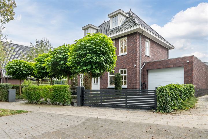 Bekijk foto 1 van Loostraat 123