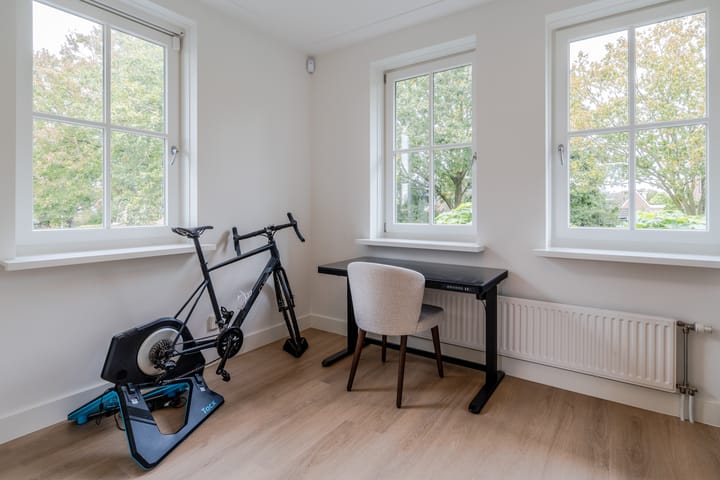 Foto 38 van Loostraat 123