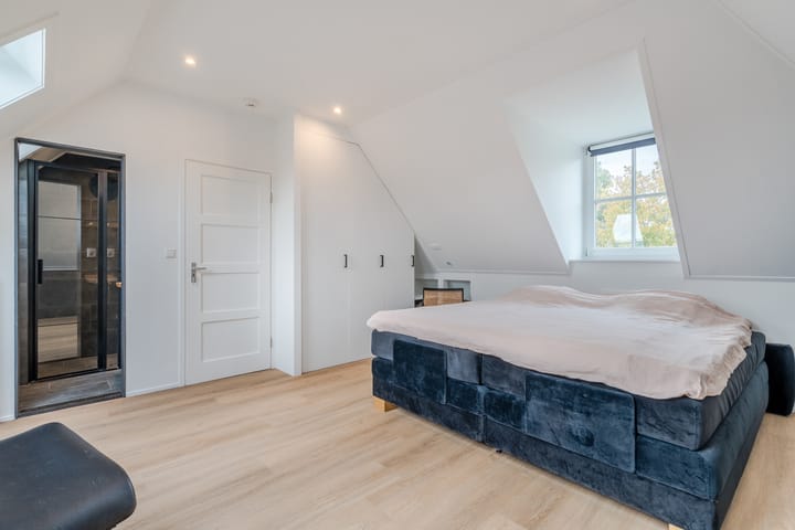 Foto 43 van Loostraat 123