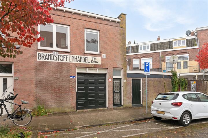 Bekijk foto van Johannes Camphuysstraat 60