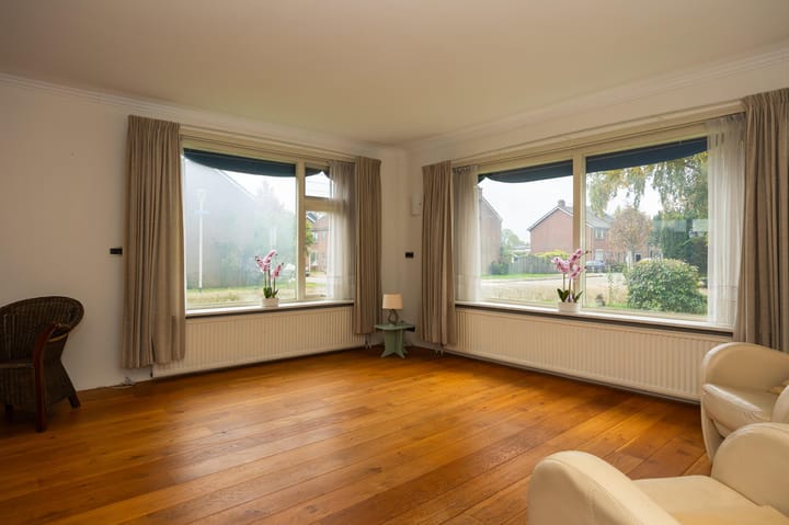 Foto 3 van Van Roozendaalstraat 45