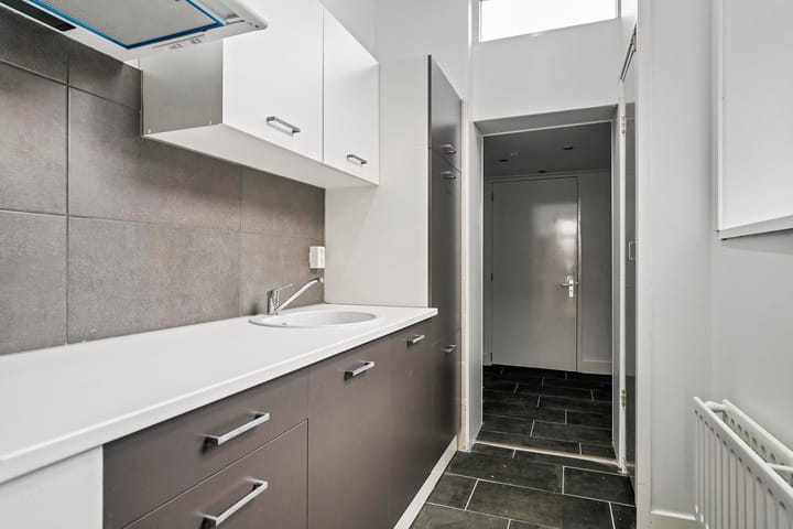 Foto 13 van van Sytzamastraat 23