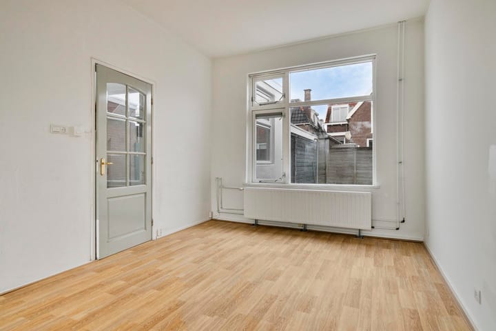 Foto 10 van van Sytzamastraat 23