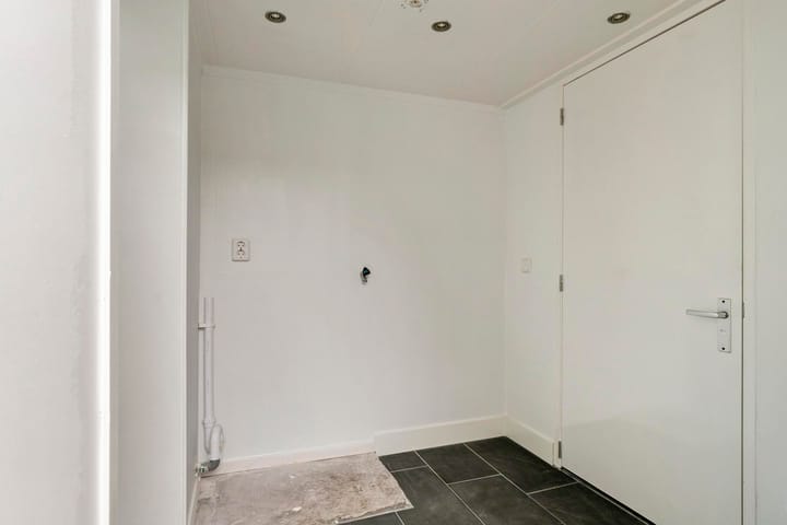 Foto 16 van van Sytzamastraat 23