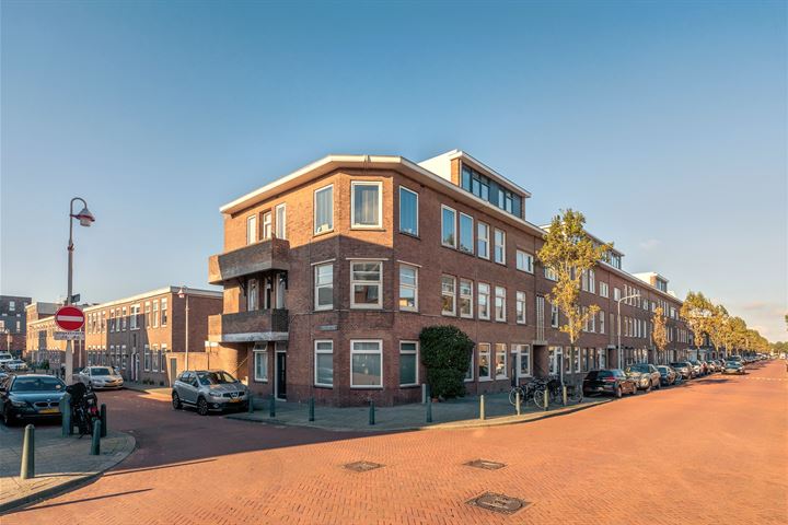 Bekijk foto 1 van Schouwensestraat 3