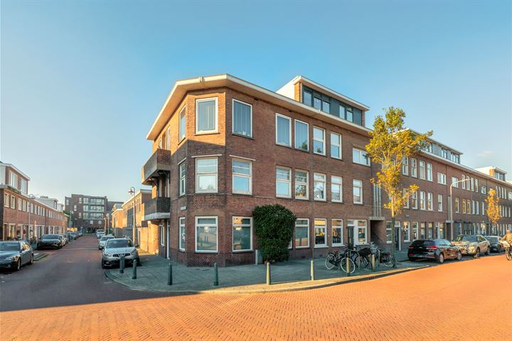 Bekijk foto 2 van Schouwensestraat 3