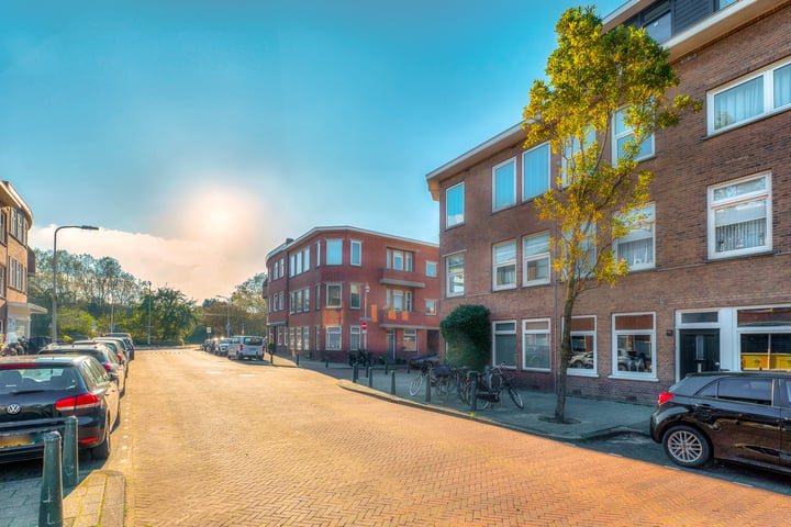 Bekijk foto 3 van Schouwensestraat 3