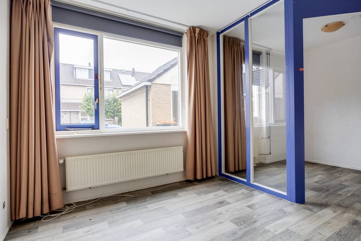 Foto 18 van Plevier 81