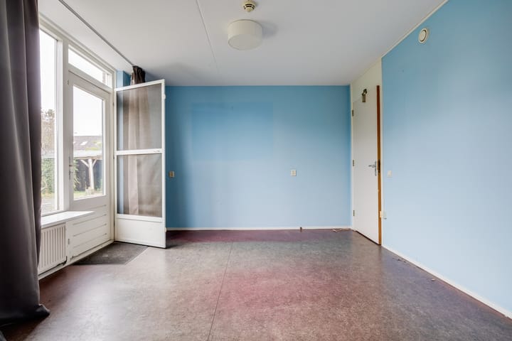 Foto 28 van Plevier 81