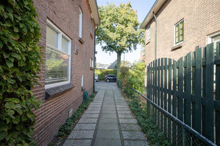 Bekijk foto 2 van Vondellaan 51