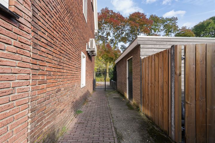 View photo 46 of Daendelsstraat 3