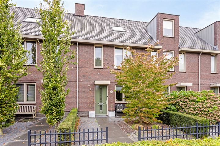 Bekijk foto 2 van Den Uylstraat 29