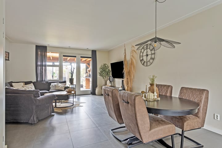 Photo 3 of Den Uylstraat 29