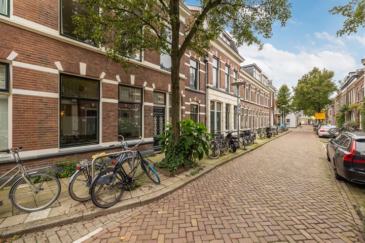 View photo 4 of Singelstraat 10