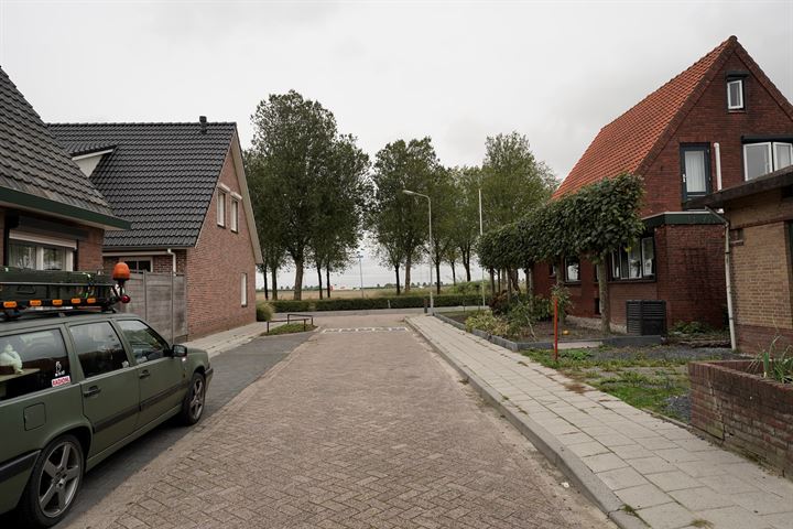 View photo 15 of Welhoekstraat 38